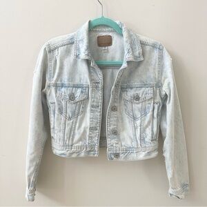 AEO American Eagle Light Wash Cropped Jean Jacket XS